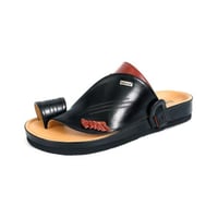 حذاء رجالي شرقي من باتونيا - اسود