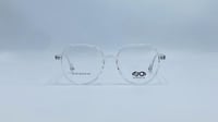 نظارة طبية بلاستيك هندسية اللون أبيض شفاف رقم المو...