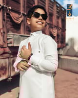 ثوب بيزنس كيدز ( أوف وايت )