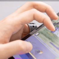 مسكة آيباد متعددة الوظائف