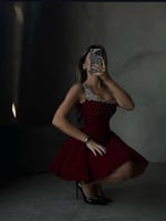 فستان الغنوجات قصير