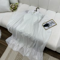 فستان ابيض حوامل