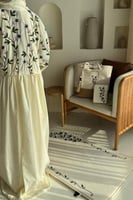 طقم فيلفي توت زهره ليلي اوف وايت