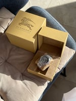 ساعة بسوار من الستانلس ستيل للرجال من بربري