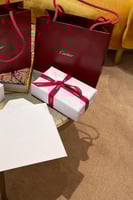 محفظة بطاقات بسيطة من مجموعة موست دو كارتييه & بوك...