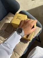 ساعة بسوار من الستانلس ستيل للرجال من بربري