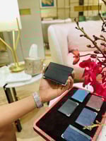 محفظة بطاقات بسيطة من مجموعة موست دو كارتييه