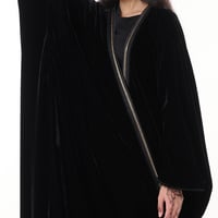 عباية بشت كلاسيك لون اسود - روز