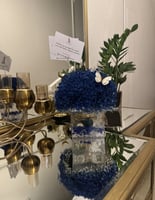 فازة ورد جبسوفيليا مع السمكه