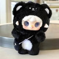 Yooki take a bite of bear blind box الاصلي