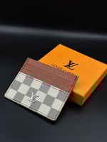 كارد هولدر - لويس فيتون