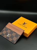 كارد هولدر - لويس فيتون