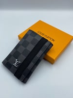 محفظة لويس فتون