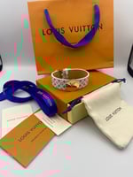 إساورة جلد عريض ابيض