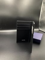 محفظة ديور اسود