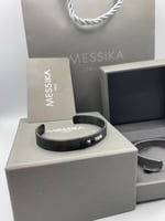 إساورة مسيكا اسود