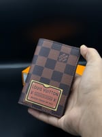 محفظة لويس فتون