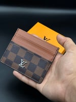 كارد هولدر - لويس فيتون