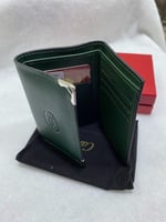 محفظة كارتييه أخضر بمطاط