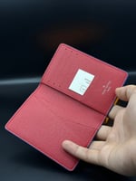 محفظة لويس فتون