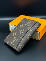 محفظة لويس فتون