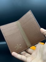 محفظة لويس فتون