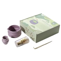 طقم تحضير ادوات الماتشا بنفسجي منقط مع مصب MC19