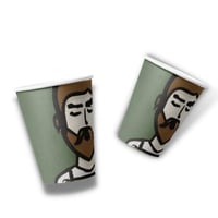 كوب ورقي اخضر-مستر هيوج