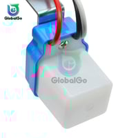 حساس الإضاءة الآلي