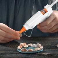 مسدس غراء السليكون