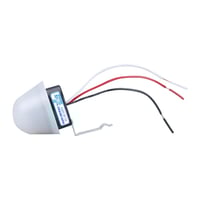 حساس الإضاءة الآلي