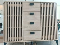 دولاب بوفيه مميز وعصري