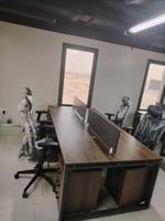بنى غامق