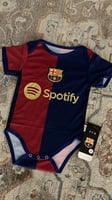 بربتوز برشلونه عمر سنه