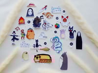 مجموعة ملصقات بتصميم Studio Ghibli