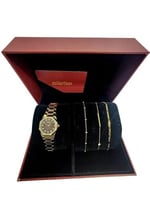 طقم ساعه مع 3 اساور نسائي باللون الذهبي