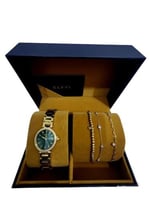 طقم ساعه مع 3 اساور نسائي باللون الذهبي