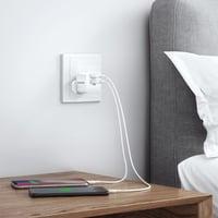 شاحن جداري انكر باوربورت صغير بمنفذين USB وقوة 12...