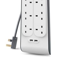 توصيلة بيلكن ب 8 منافذ طاقه ومنفذين USB