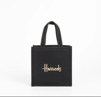 اكياس هارودز مطرزة