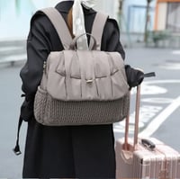 شنطة فاخرة لاحتياجات الاطفال والمواليد مع مفرش تغي...