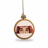 منتج جاهز صورة محمد بن سلمان مطرزة على تعليقة سيار...