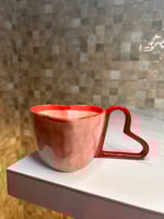 كوب سيراميك القلب النابض - وردي احمر