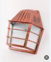 كشاف خارجي متوفر ب 3 الوان (اسود-ابيض- نحاسي)