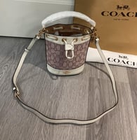 كوتش ميني بوكيت