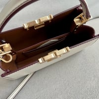 اليانور باق