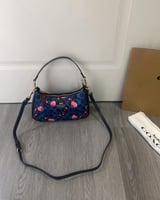 كوتش تيري تشيري شولدر باق