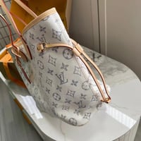 ال ڤي توت باق