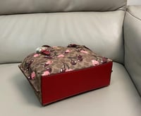 كوتش مولي تشيري باق