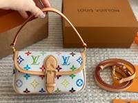 ال ڤي كروس بودي